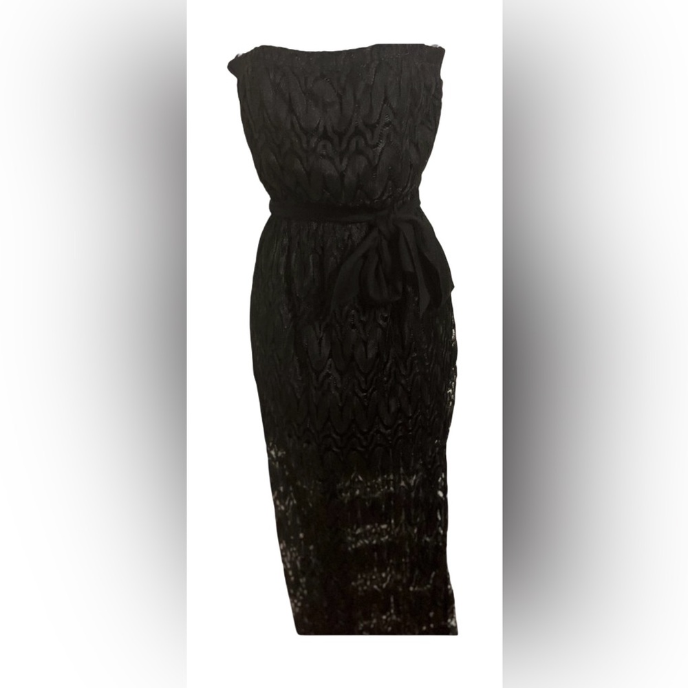 Beautiful  sexy sleeveless black lace maxi dress